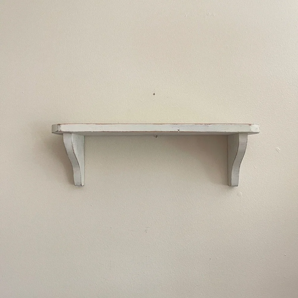 Vtg Wooden Wall Display Shelf Cottage Farmhouse Trinket 19